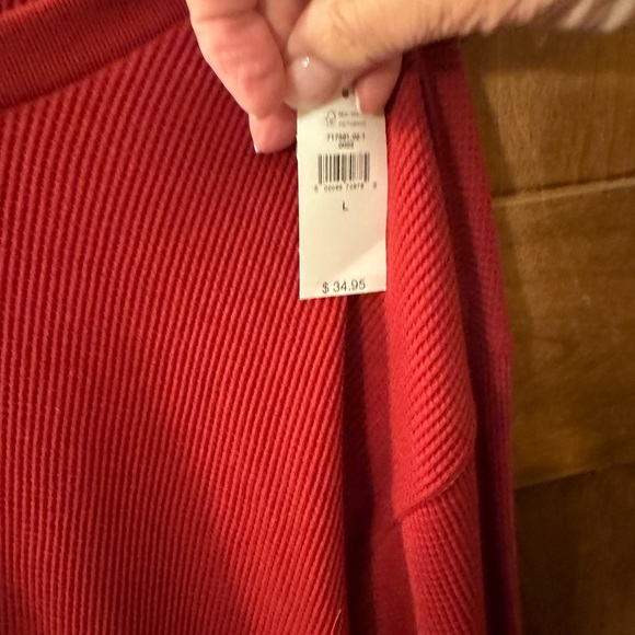 Dark red thermal - Picture 1 of 2